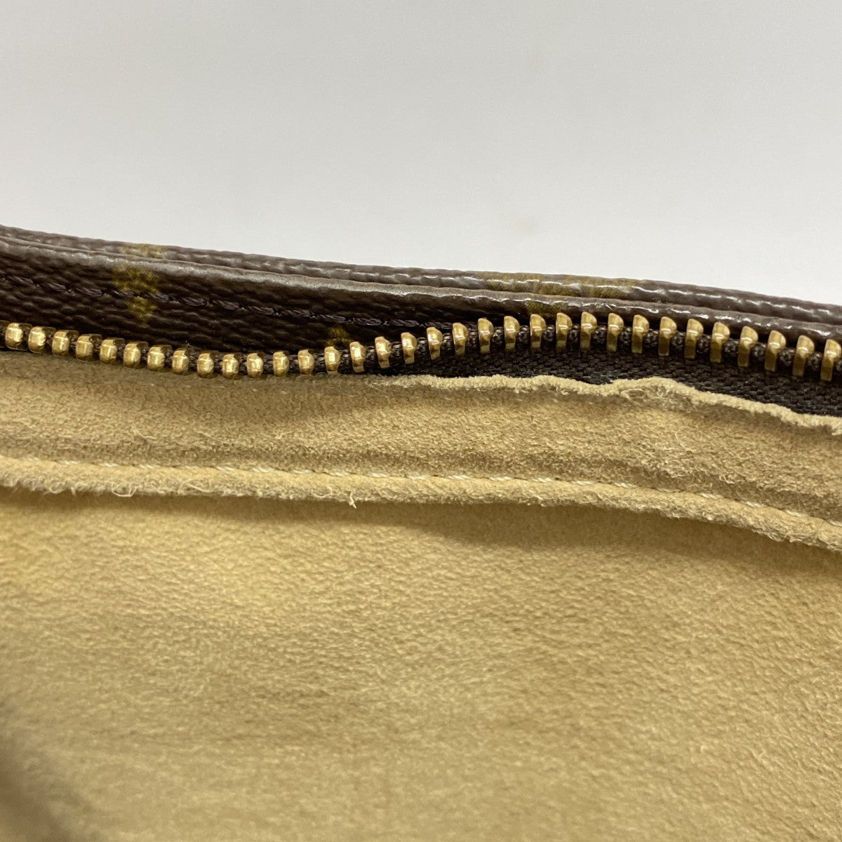 ★SALE【5gd5181-h】ルイヴィトン ショルダーバッグ モノグラム ルーピングGM M51145 ブラウン【中古】レディース