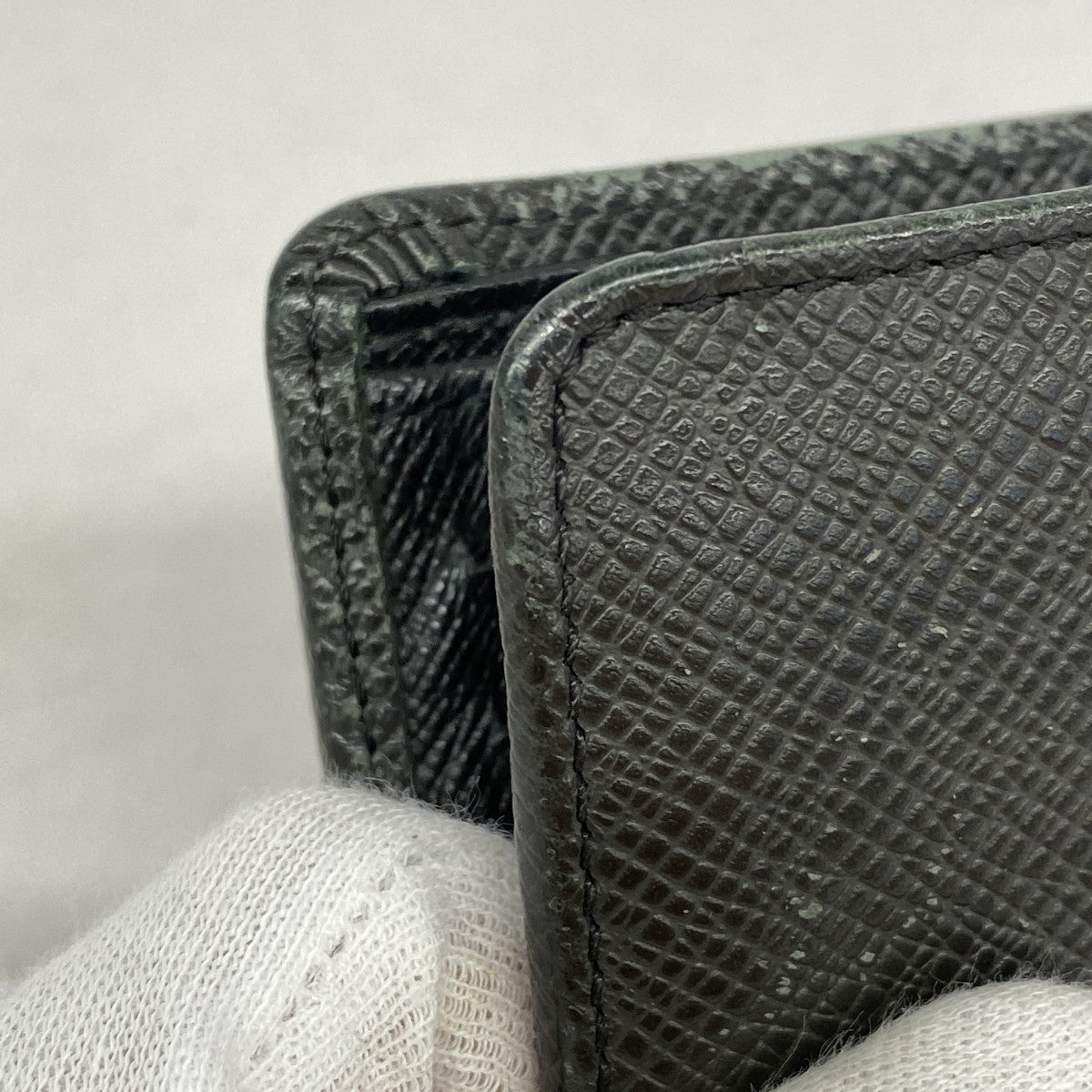 ★SALE【5gd5223-h】ルイヴィトン 札入れ タイガ ポルトフォイユミュルティプル M30531 ノワール【中古】メンズ