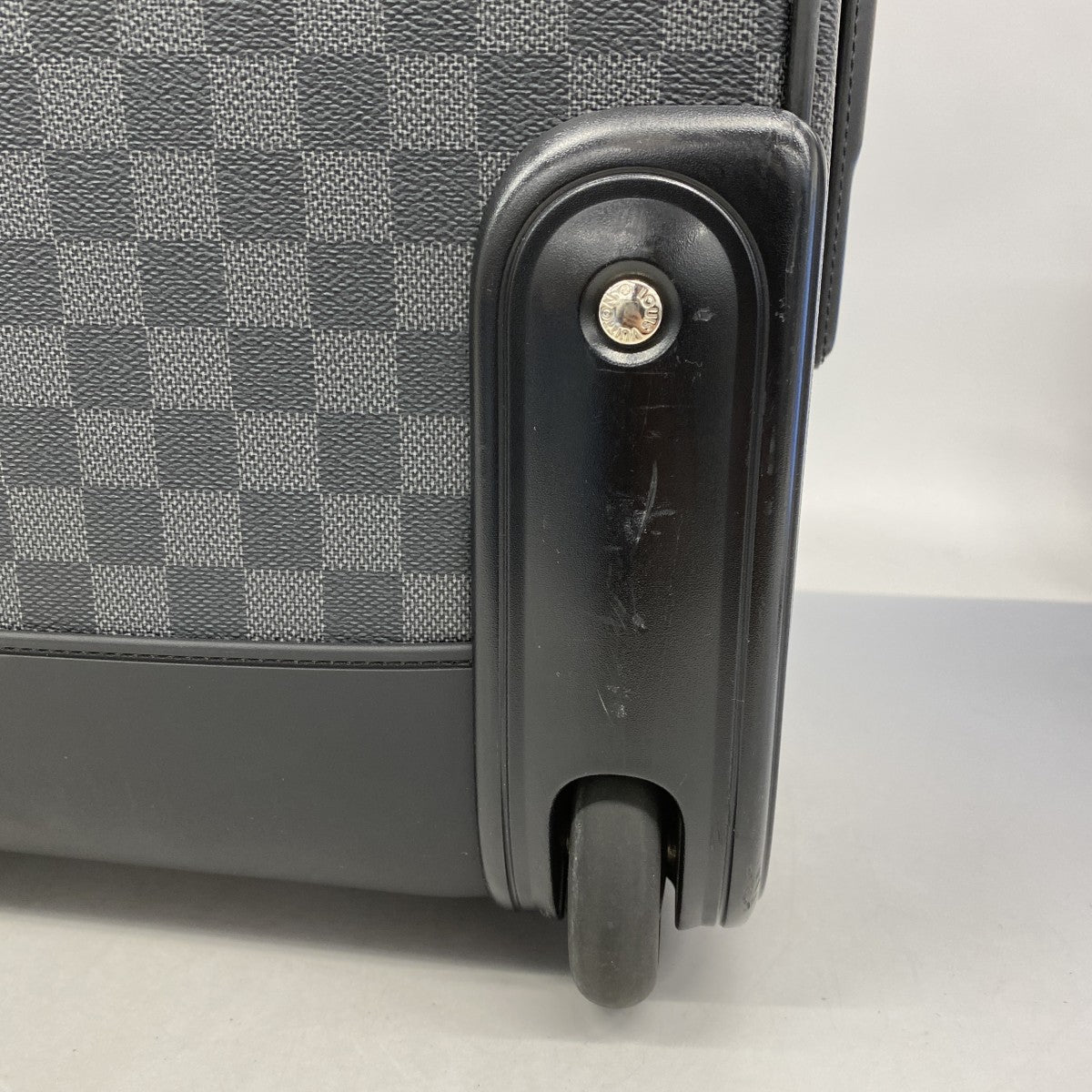 【5gd5299-h】ルイヴィトン キャリーバッグ ダミエ・グラフィット ペガス55 N23299 ブラック【中古】メンズ