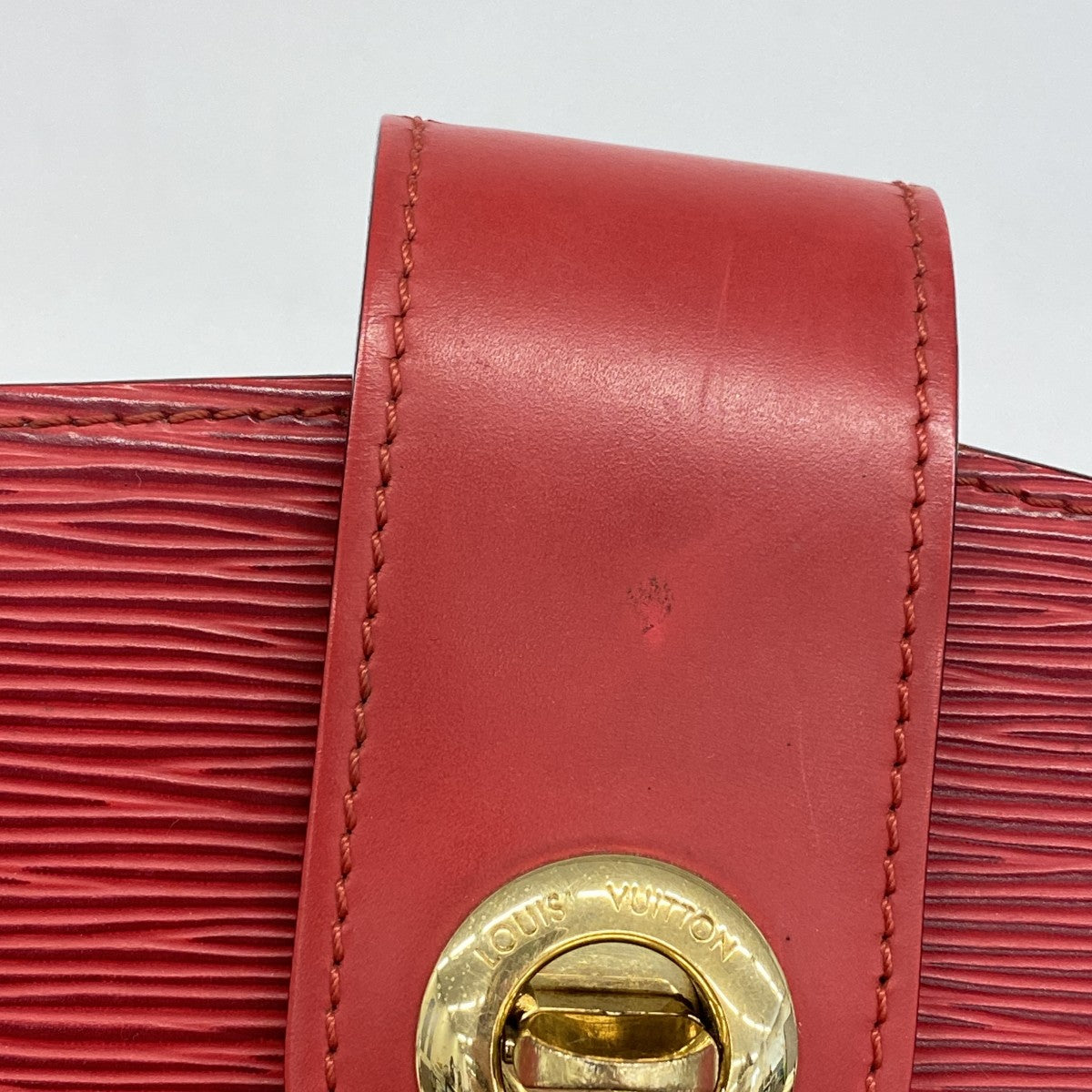【5gd5373-h】ルイヴィトン ショルダーバッグ エピ クリュニー M52257 カスティリアンレッド【中古】レディース