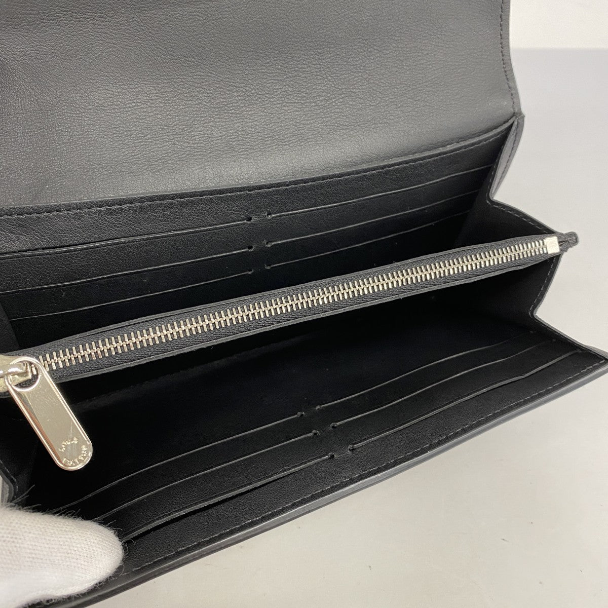 【5gd5375-h】ルイヴィトン 長財布 マヒナ ポルトフォイユイリス M60143 ノワール【中古】レディース