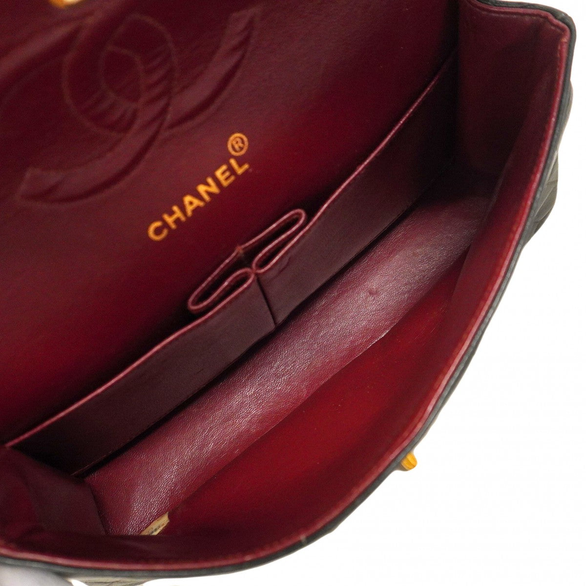 【5gd5387-h】シャネル ショルダーバッグ マトラッセ Wフラップ Wチェーン ラムスキン ブラック ゴールド金具【中古】レディース