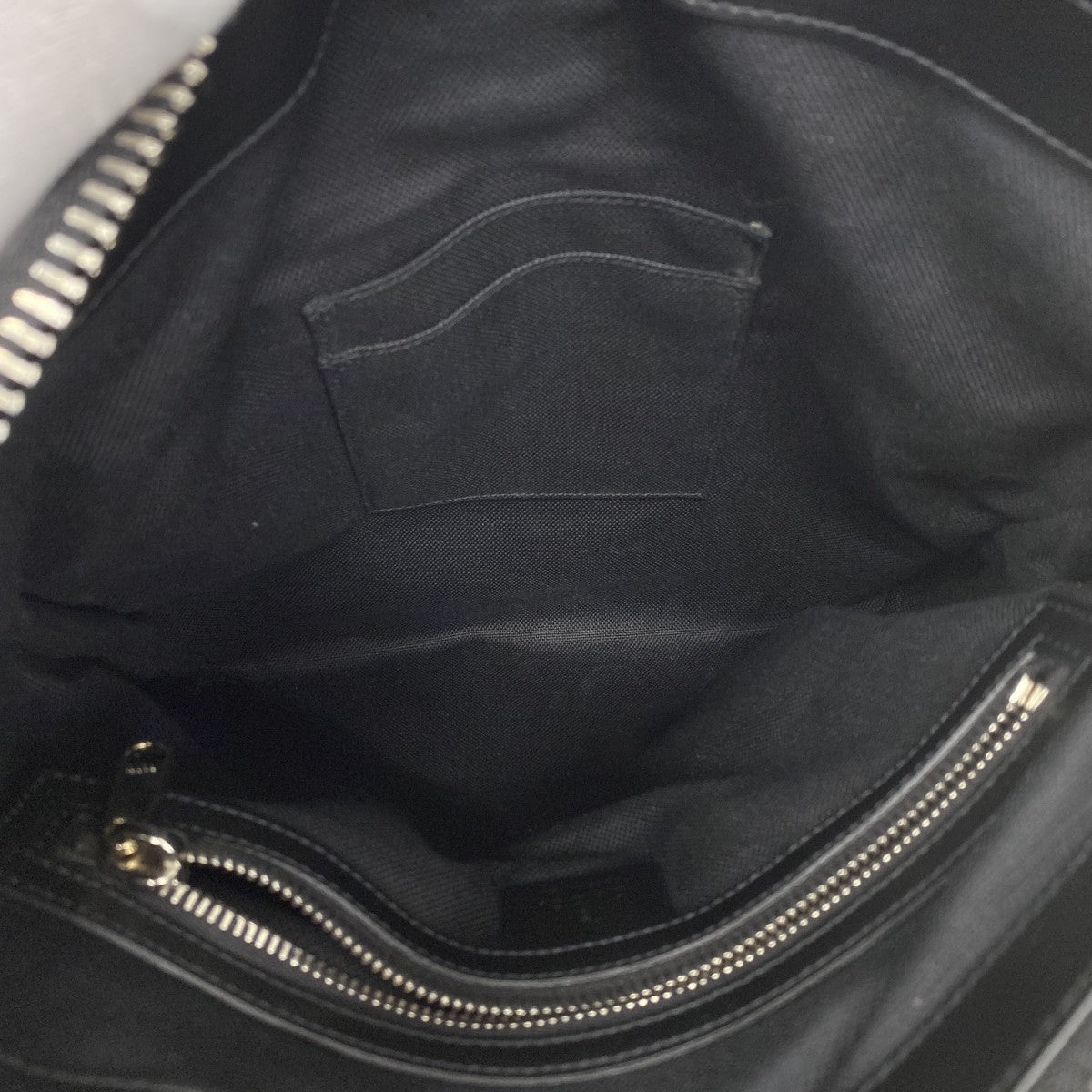 ★SALE【5gd5407-h】グッチ ショルダーバッグ GGスプリーム 474137 PVC ブラック シルバー金具【中古】メンズ