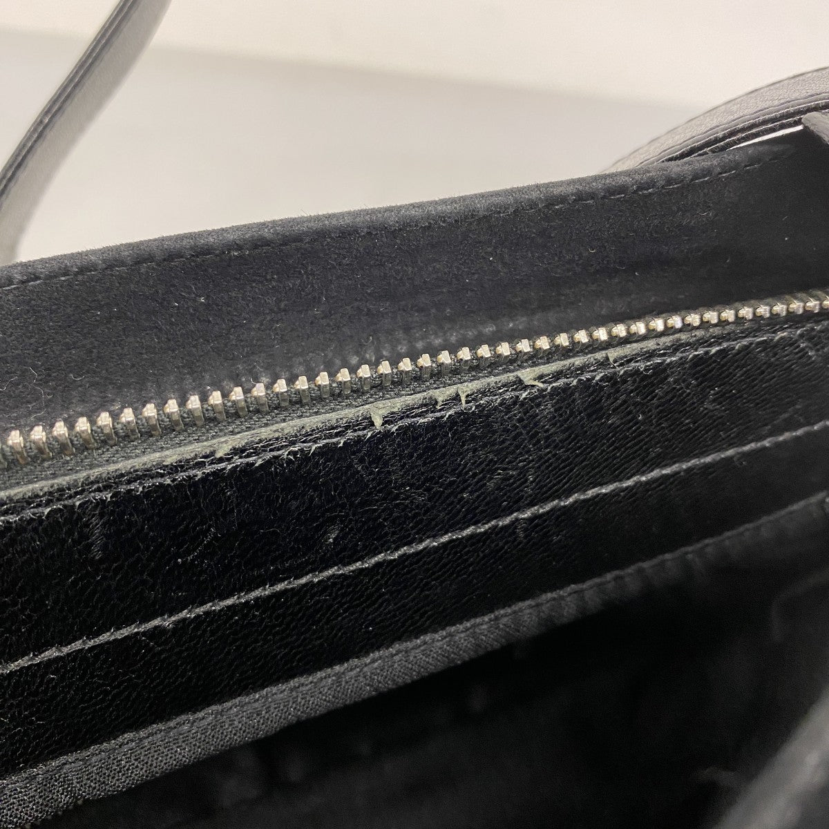 【5gd5409-h】フェンディ ショルダーバッグ スウェード ブラック シルバー金具【中古】レディース