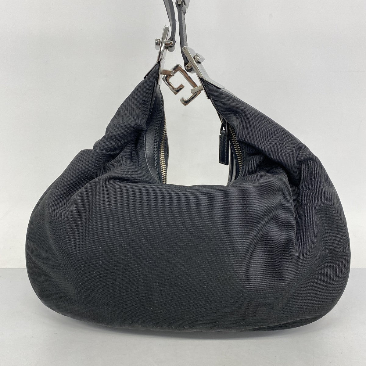 【5ge5645-h】グッチ ショルダーバッグ 001 3315 ナイロン ブラック シルバー金具【中古】レディース