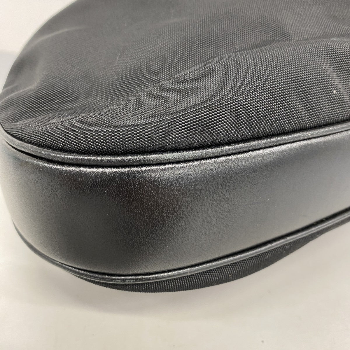 【5ge5645-h】グッチ ショルダーバッグ 001 3315 ナイロン ブラック シルバー金具【中古】レディース