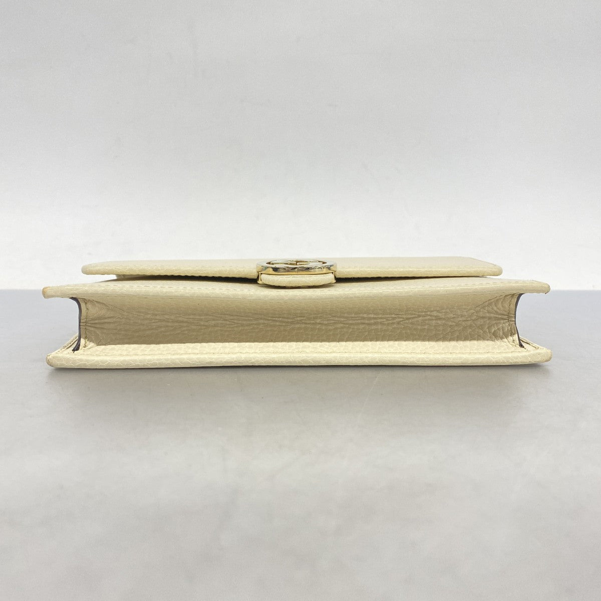 【5ge5648-h】グッチ ショルダーウォレット インターロッキングG 615523 レザー アイボリー シャンパンゴールド金具【中古】レディース