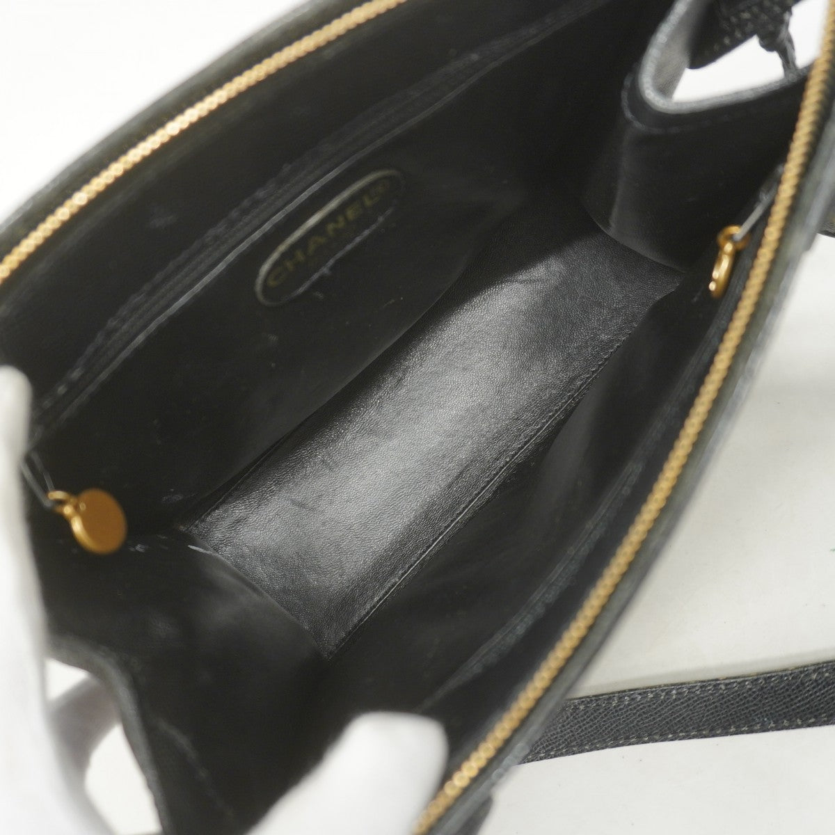 ★SALE【5ge5653-h】シャネル ショルダーバッグ レザー ブラック ゴールド金具【中古】レディース