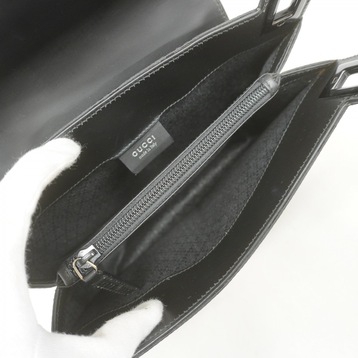 【5ge5658-h】グッチ ショルダーバッグ GGナイロン 001 3068 ナイロン ブラック シルバー金具【中古】レディース