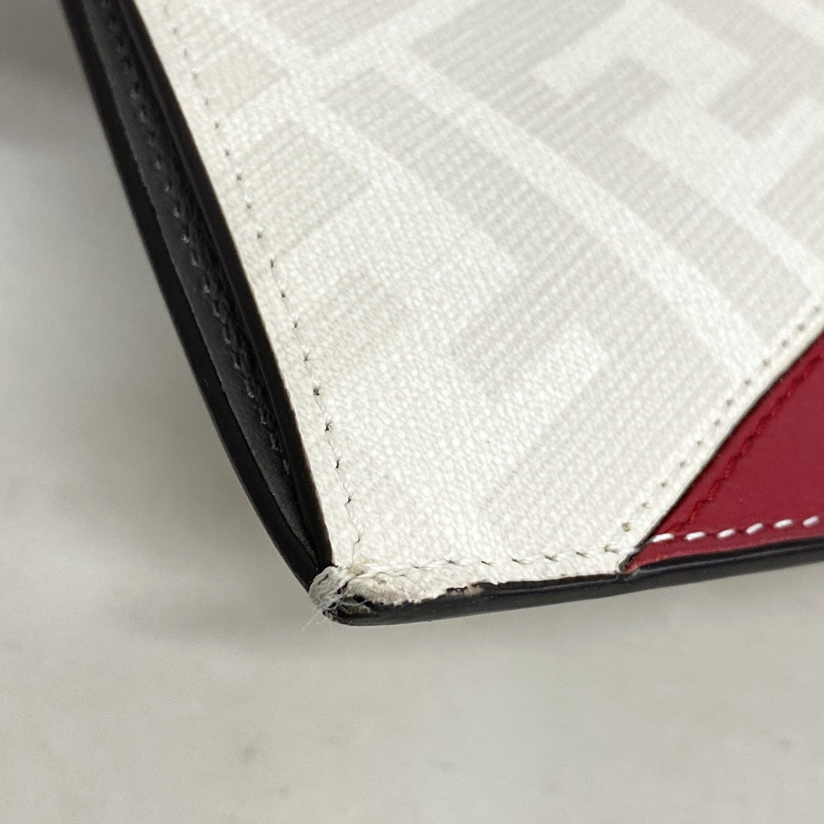★SALE【5ge5679-h】フェンディ クラッチバッグ ズッキーノ PVC ホワイト グレー レッド シルバー金具【中古】メンズ