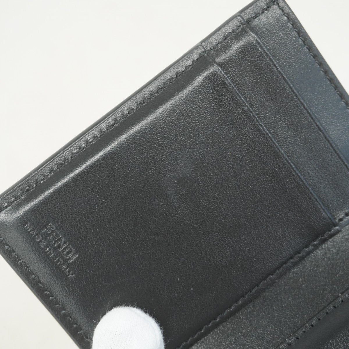 ★SALE【5ge5764-h】フェンディ 三つ折り財布 FFダイヤモンド レザー ブラック ゴールド金具【中古】レディース