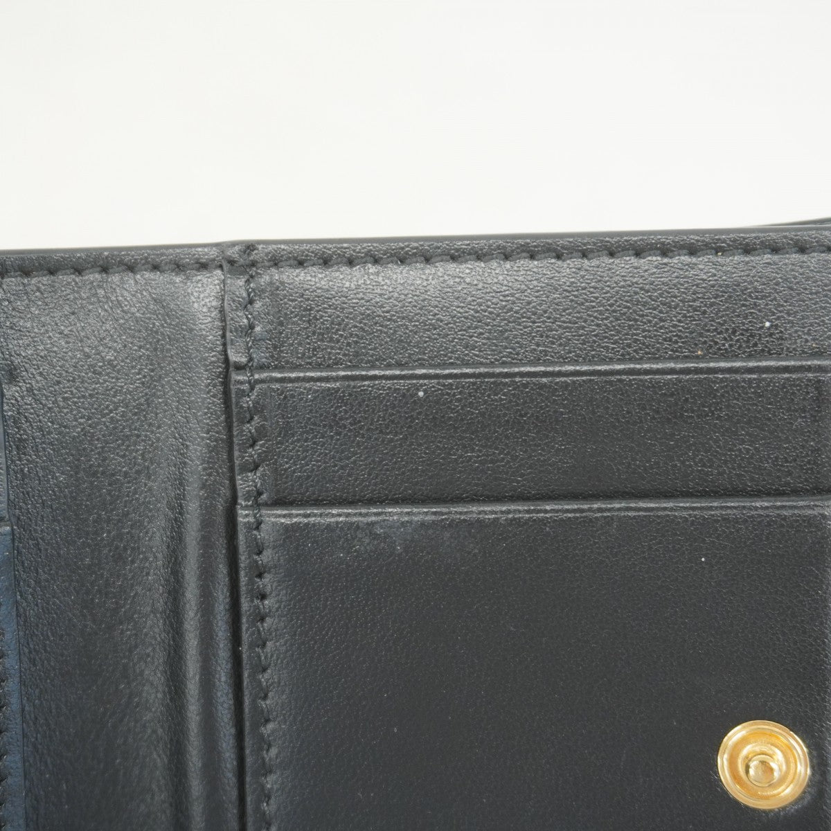 ★SALE【5ge5764-h】フェンディ 三つ折り財布 FFダイヤモンド レザー ブラック ゴールド金具【中古】レディース
