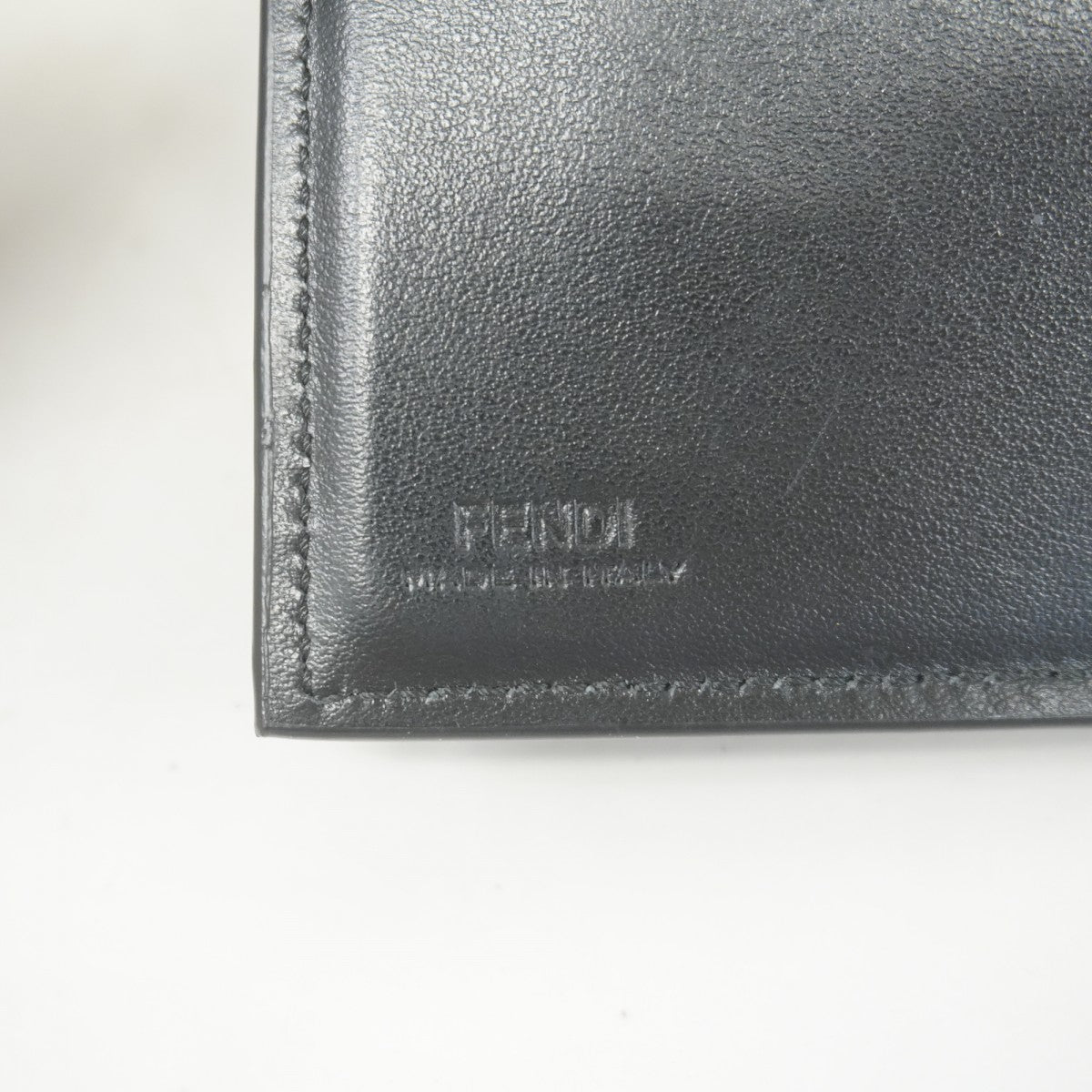 ★SALE【5ge5764-h】フェンディ 三つ折り財布 FFダイヤモンド レザー ブラック ゴールド金具【中古】レディース