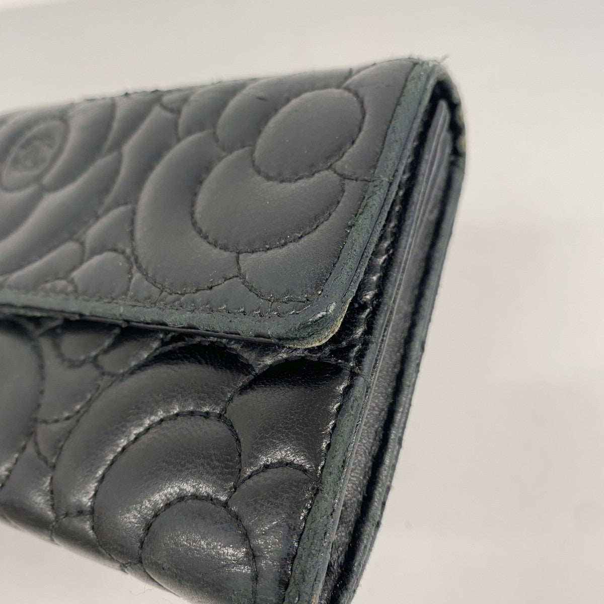 【5ge5890-h】シャネル 長財布 カメリア ラムスキン ブラック シルバー金具【中古】レディース
