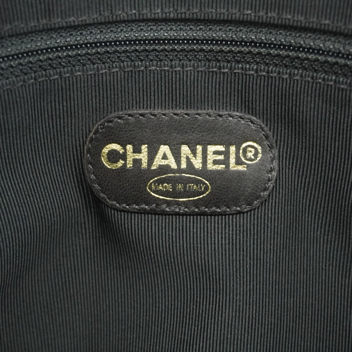 【5ge6406-h】シャネル ショルダーバッグ チェーンショルダー キャビアスキン ブラック ゴールド金具【中古】レディース