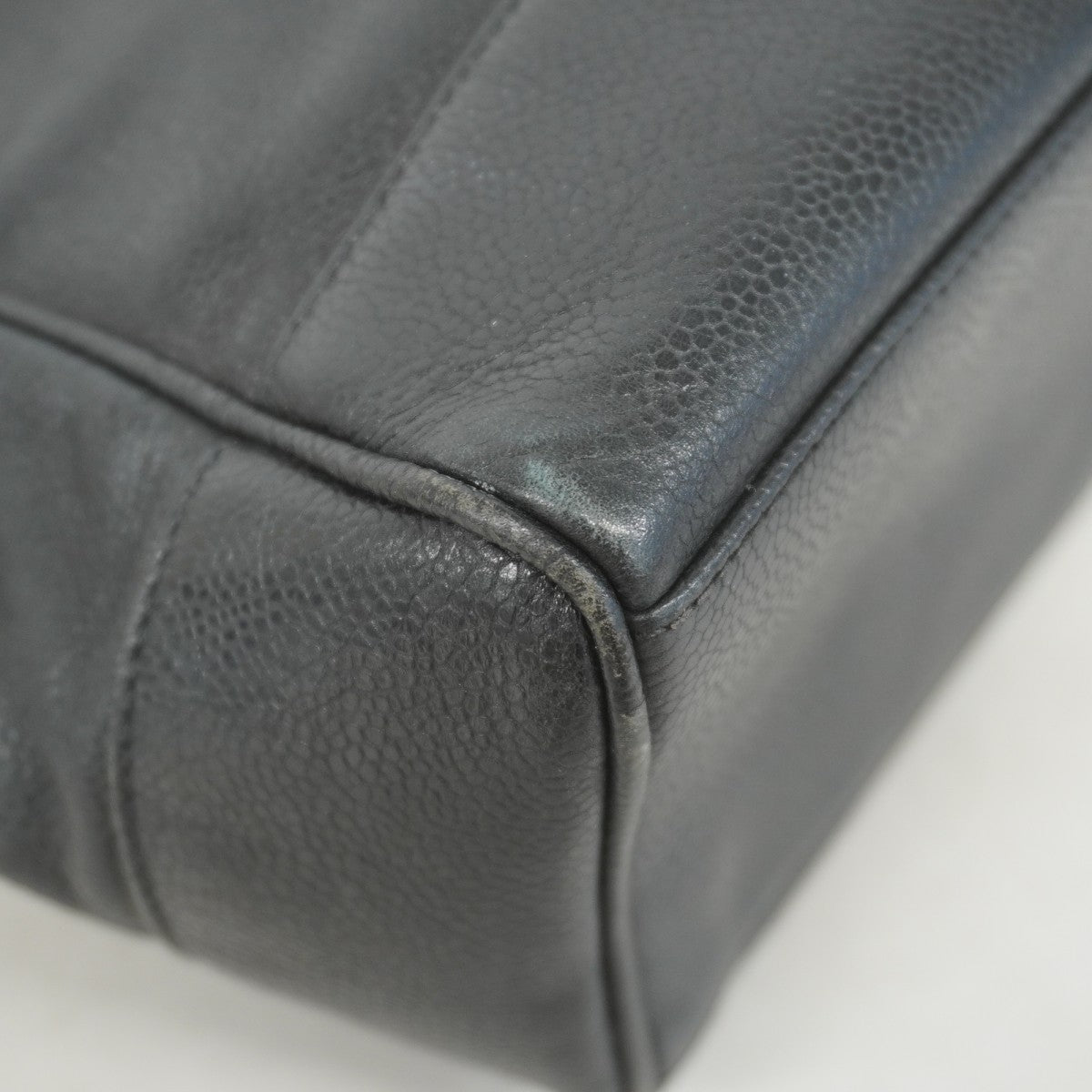 【5ge6406-h】シャネル ショルダーバッグ チェーンショルダー キャビアスキン ブラック ゴールド金具【中古】レディース