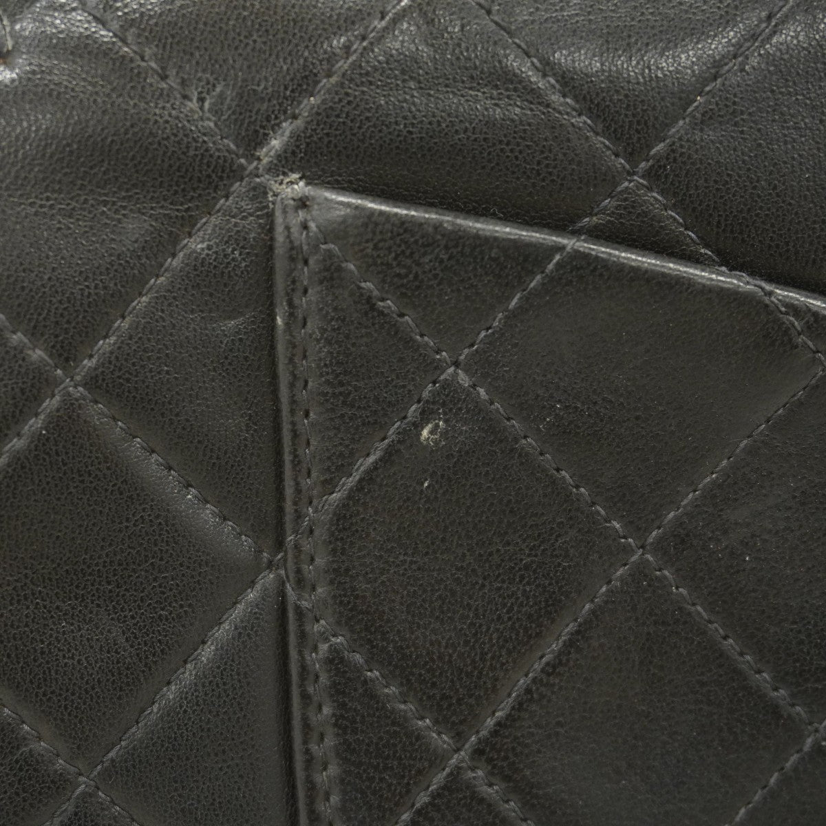 ★SALE【5hb0572-h】シャネル ショルダーバッグ マトラッセ Wフラップ Wチェーン ラムスキン ブラック ゴールド金具【中古】レディース