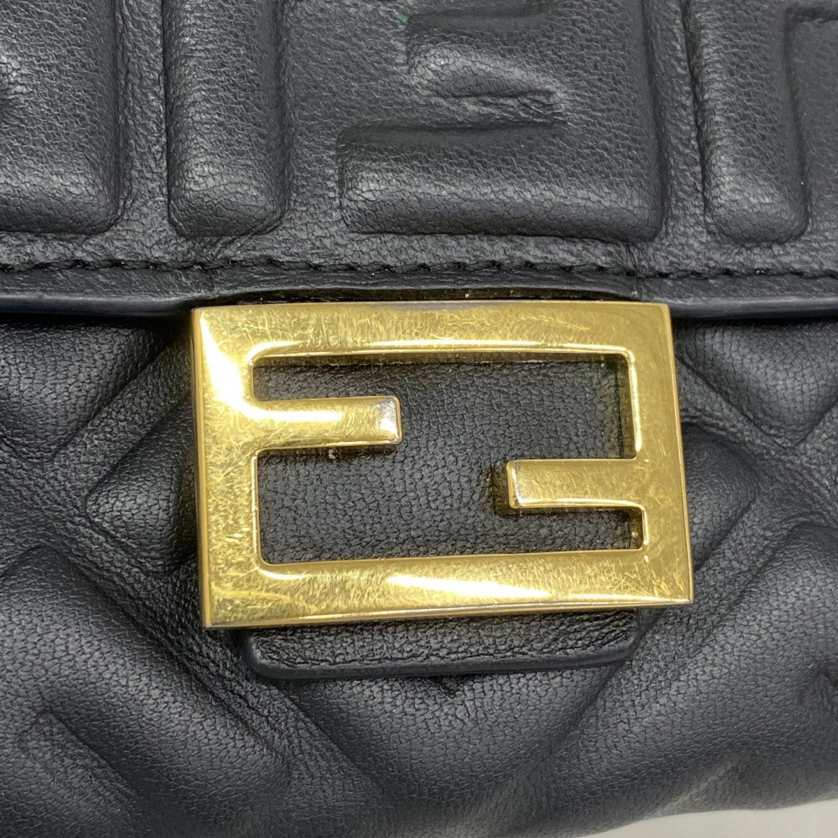 ★最終価格★SALE【5hb1598】フェンディ 財布 レザー ブラック ゴールド金具【中古】レディース