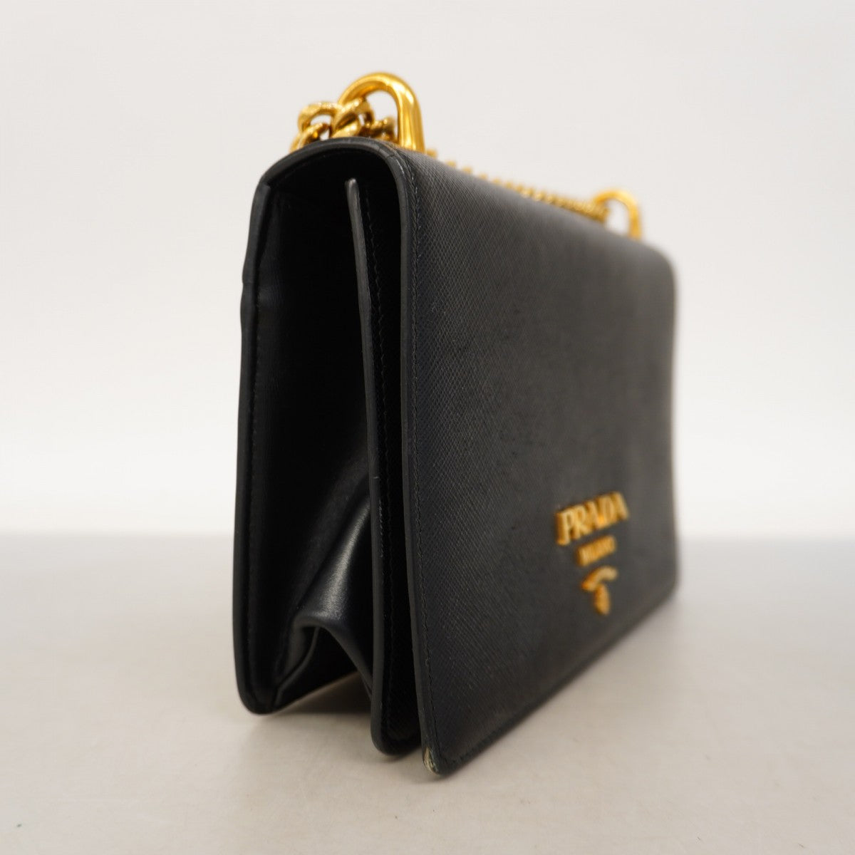 【5hd3266-h】プラダ ショルダーバッグ レザー ブラック ゴールド金具【中古】レディース
