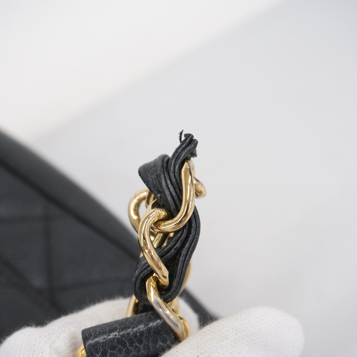 【5hd3845-h】シャネル トートバッグ マトラッセ チェーンショルダー キャビアスキン ブラック ゴールド金具【中古】レディース