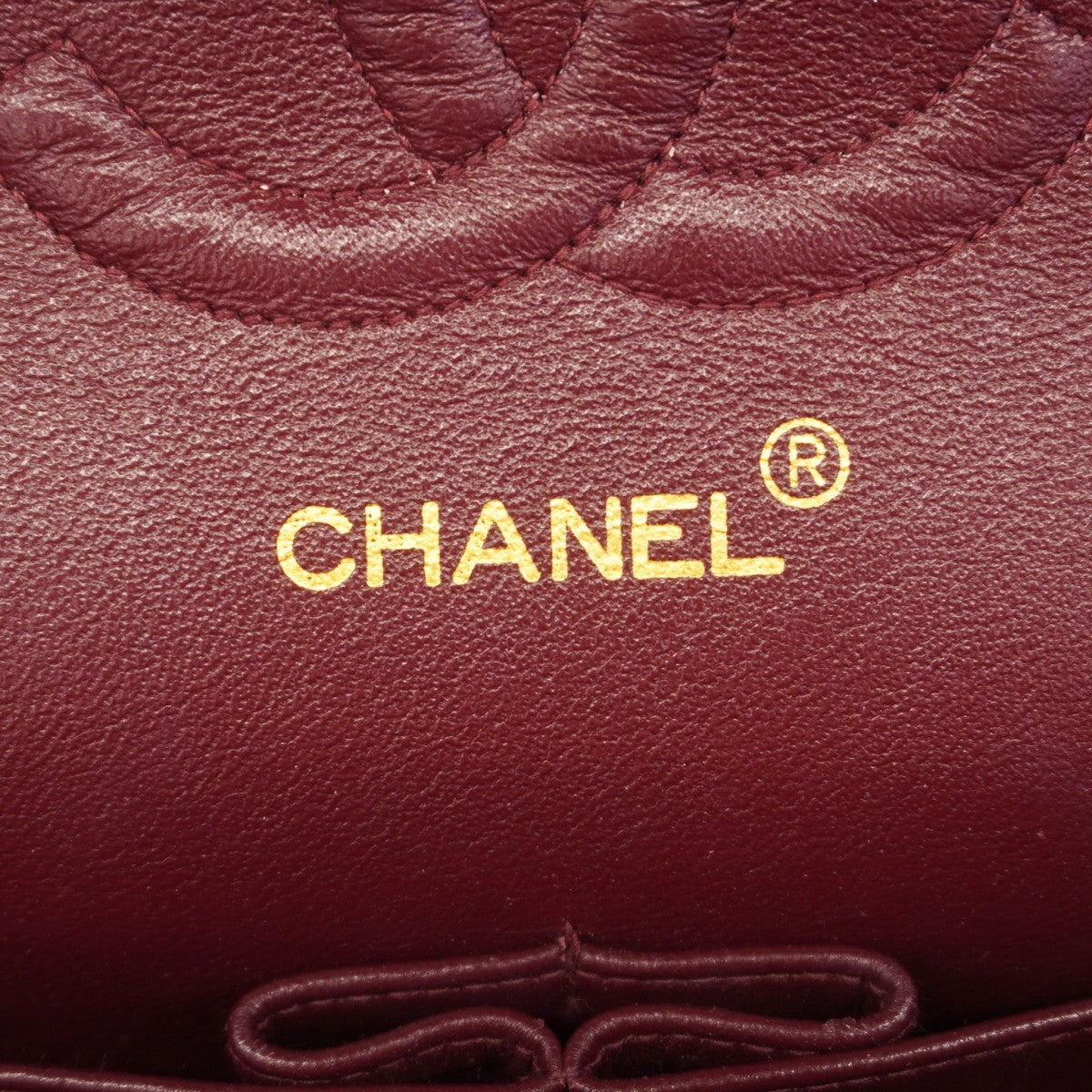 【5hd4197-h】シャネル ショルダーバッグ マトラッセ Wフラップ Wチェーン ラムスキン ブラック ゴールド金具【中古】レディース