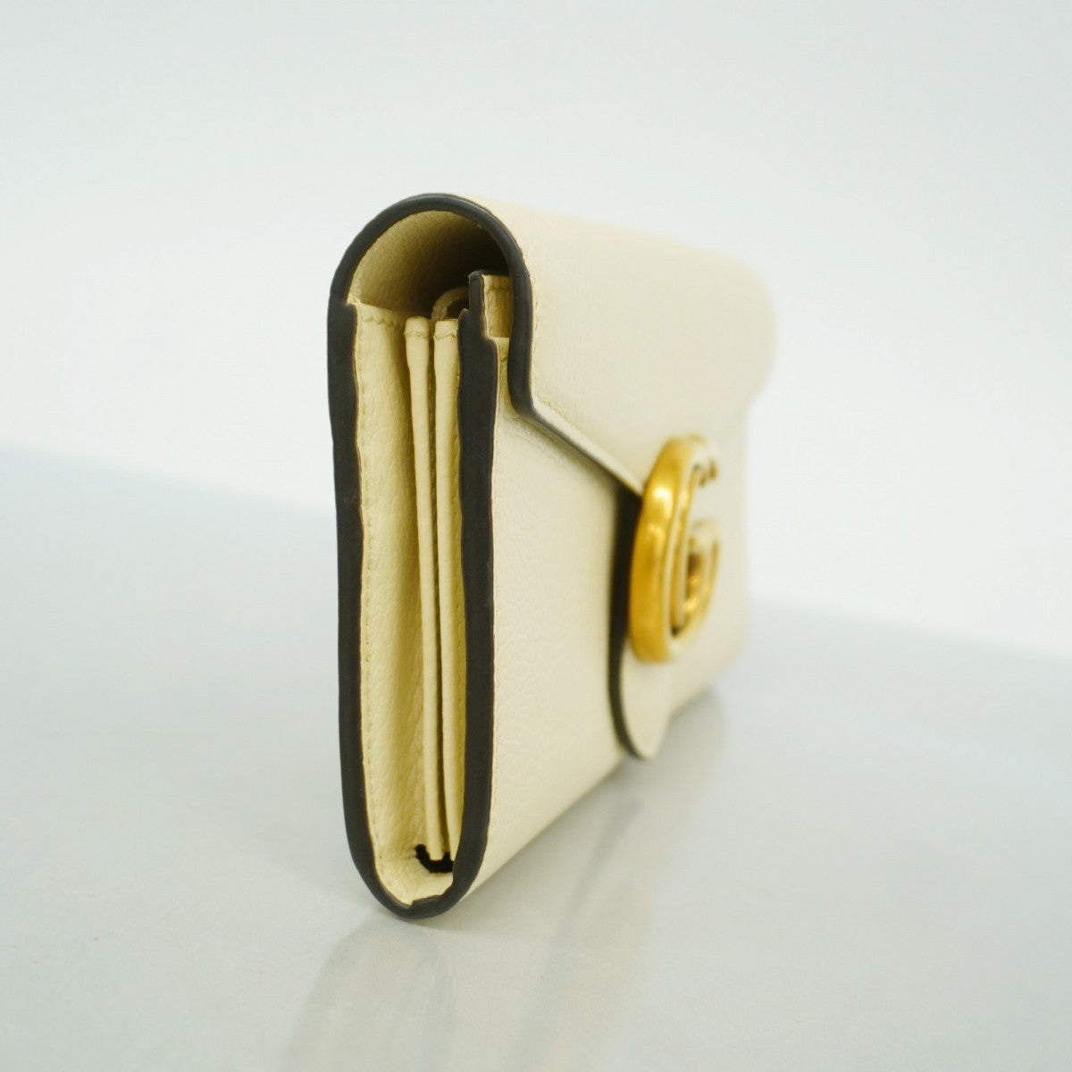 【5he4688-h】グッチ 長財布 GGマーモント 779776 レザー アイボリー ゴールド金具【中古】レディース