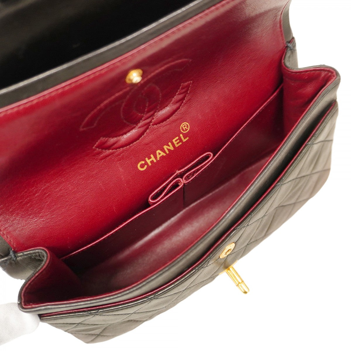 【5he4711-h】シャネル ショルダーバッグ マトラッセ Wフラップ Wチェーン ラムスキン ブラック ゴールド金具【中古】レディース