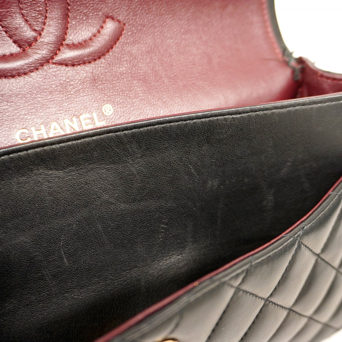 【5he4712-h】シャネル ショルダーバッグ マトラッセ Wフラップ Wチェーン ラムスキン ブラック ゴールド金具【中古】レディース