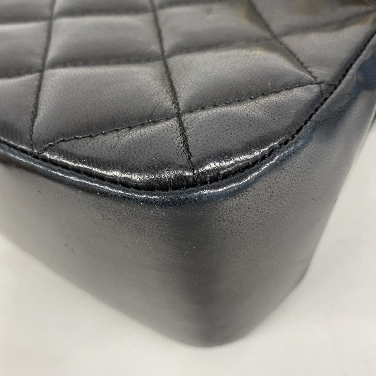 【5he4918-h】シャネル ショルダーバッグ マトラッセ チェーンショルダー ラムスキン ブラック ゴールド金具【中古】レディース