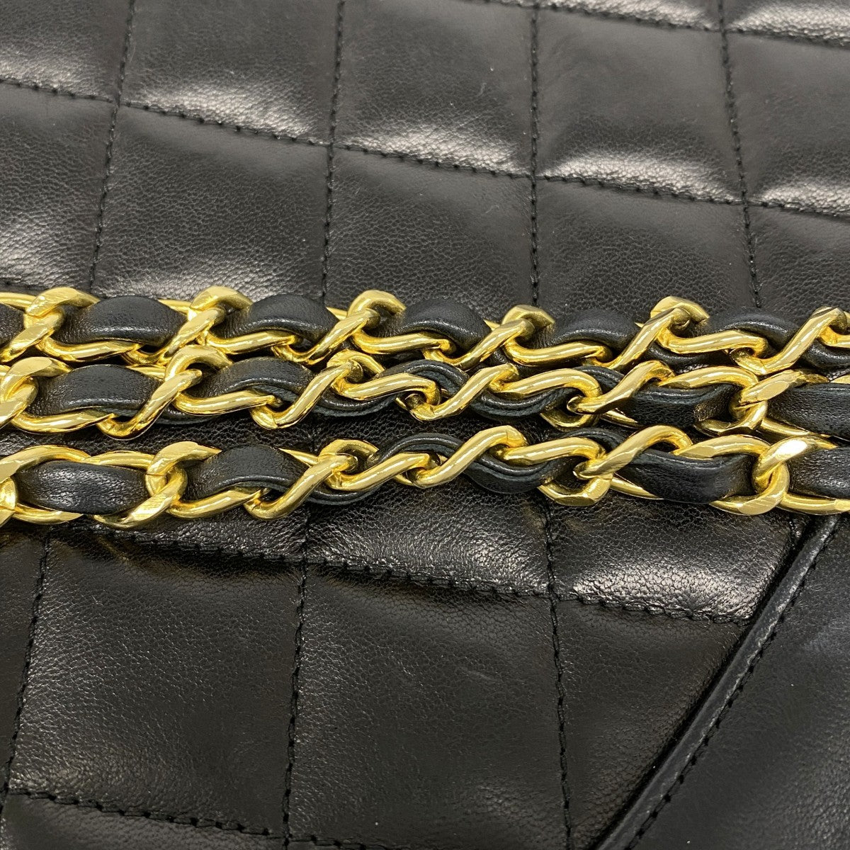 【5he4918-h】シャネル ショルダーバッグ マトラッセ チェーンショルダー ラムスキン ブラック ゴールド金具【中古】レディース