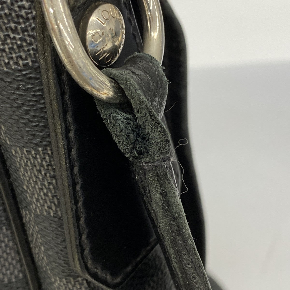 【5he4933-h】ルイヴィトン ショルダーバッグ ダミエ・グラフィット レンツォ N51213 ブラック グレー【中古】メンズ