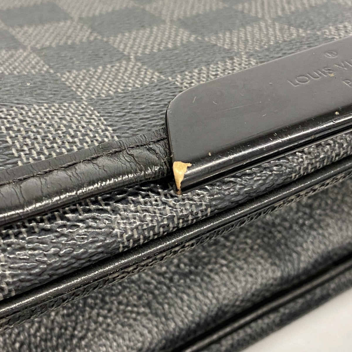 【5he4933-h】ルイヴィトン ショルダーバッグ ダミエ・グラフィット レンツォ N51213 ブラック グレー【中古】メンズ