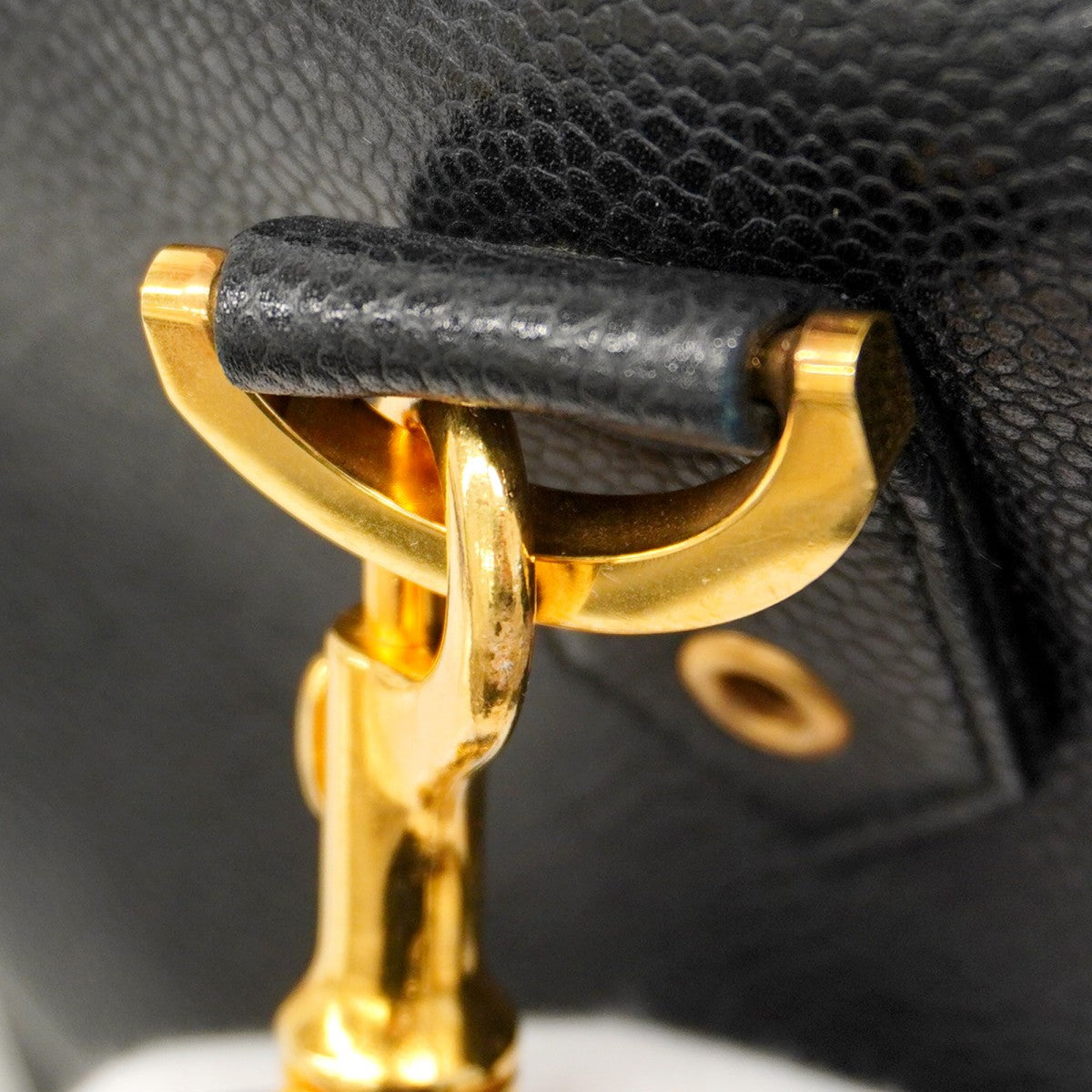 【5he5119-h】シャネル ボストンバッグ キャビアスキン ブラック ゴールド金具【中古】レディース