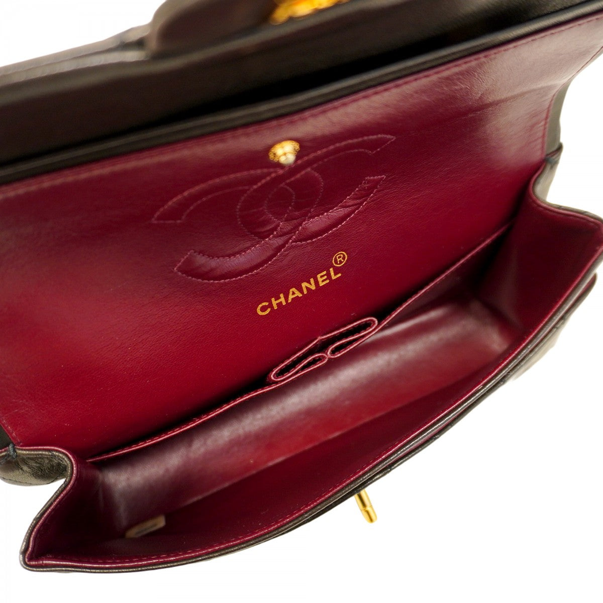 【5he5120-h】シャネル ショルダーバッグ マトラッセ Wフラップ Wチェーン ラムスキン ブラック ゴールド金具【中古】レディース