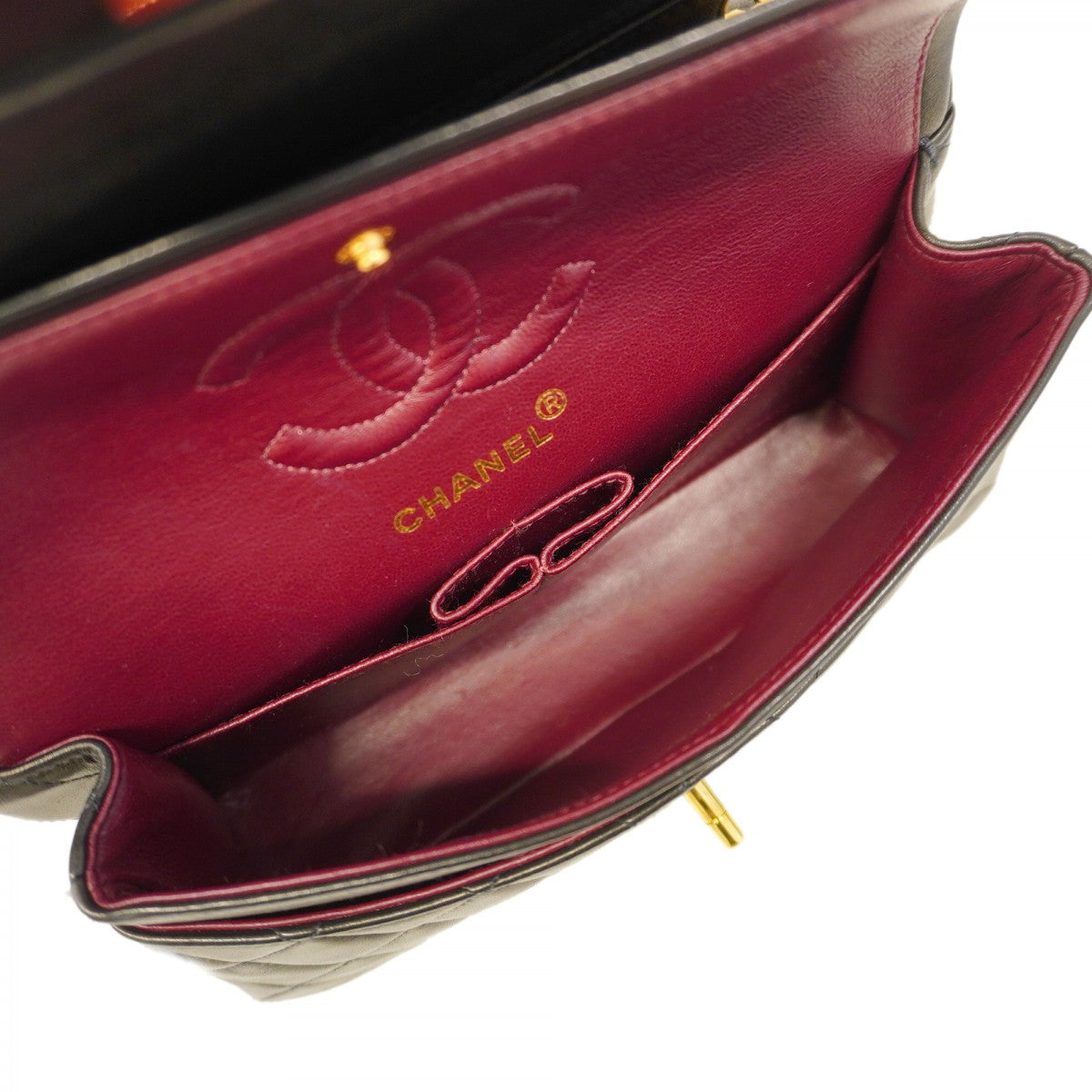 【5he5121-h】シャネル ショルダーバッグ マトラッセ Wフラップ Wチェーン ラムスキン ブラック ゴールド金具【中古】レディース