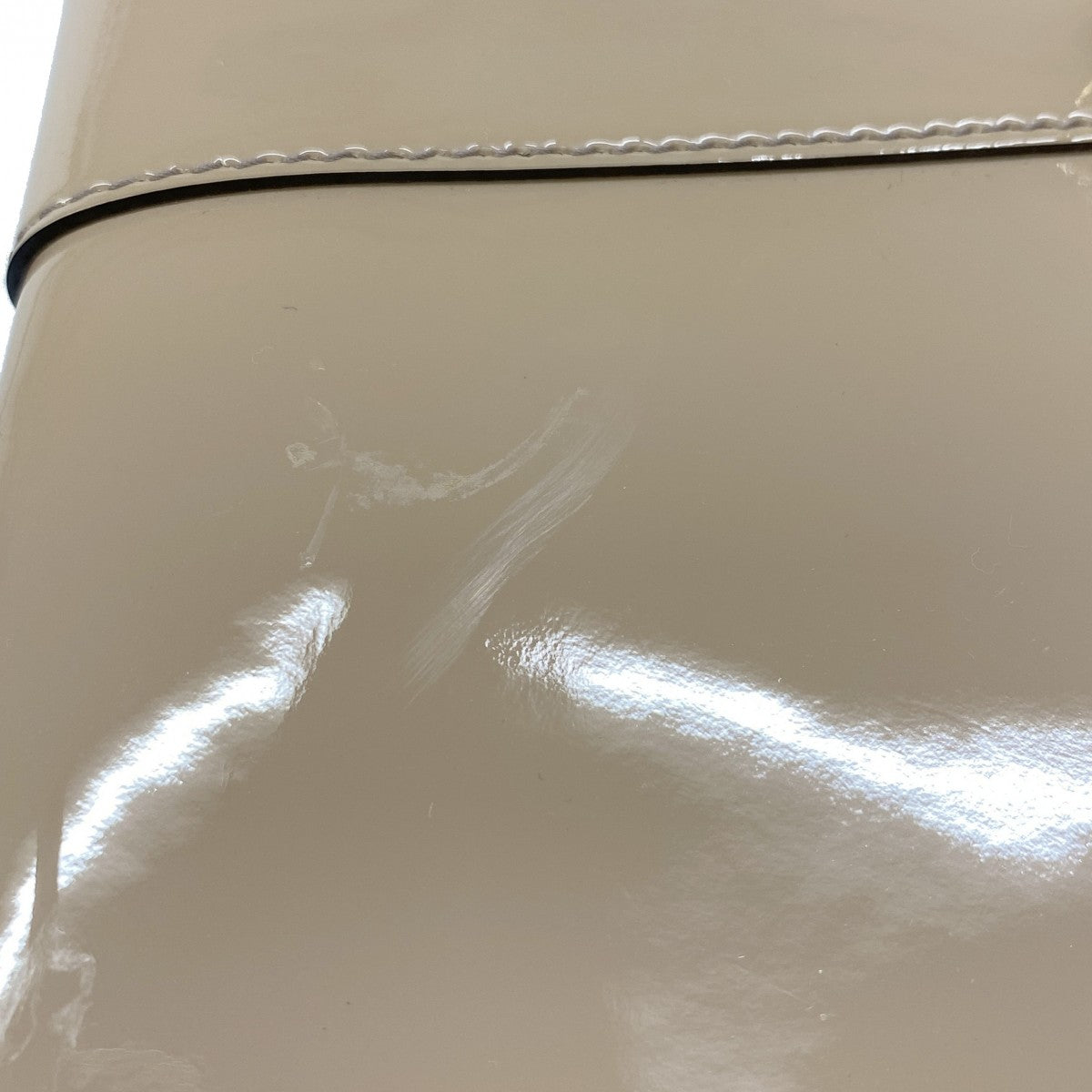 【5he5208-h】グッチ ハンドバッグ ホースビット 319795 エナメル ライトブラウン ゴールド金具【中古】レディース