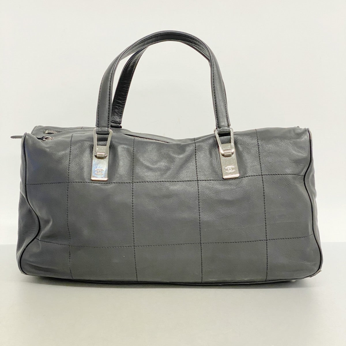 【5he5298-h】シャネル ハンドバッグ チョコバー ラムスキン ブラック シルバー金具【中古】レディース
