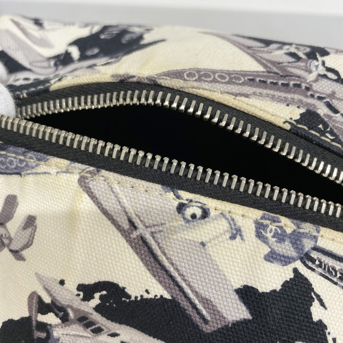 【5he5313-h】シャネル ハンドバッグ エアライン キャンバス ホワイト ブラック シルバー金具【中古】レディース