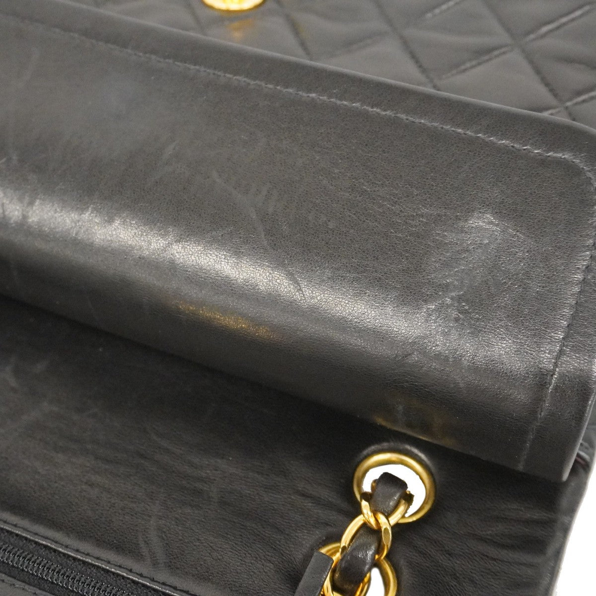 【5he5367-e】シャネル ショルダーバッグ マトラッセ Wフラップ Wチェーン ラムスキン ブラック ゴールド金具【中古】レディース