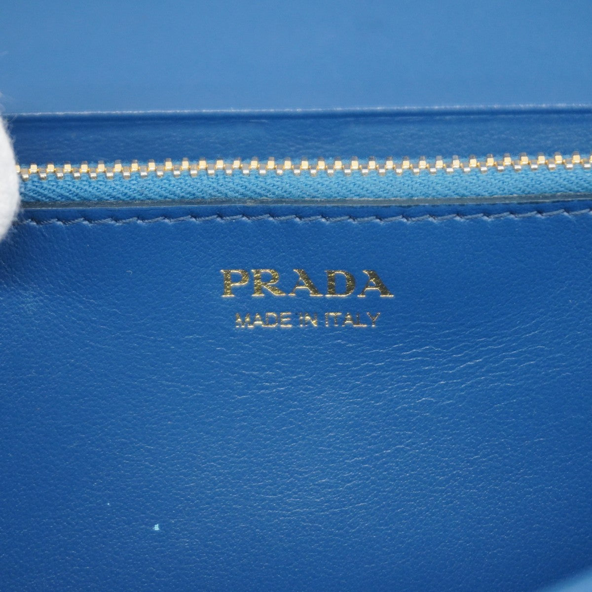 【5he5428-h】プラダ 長財布 レザー ブルー ゴールド金具【中古】レディース