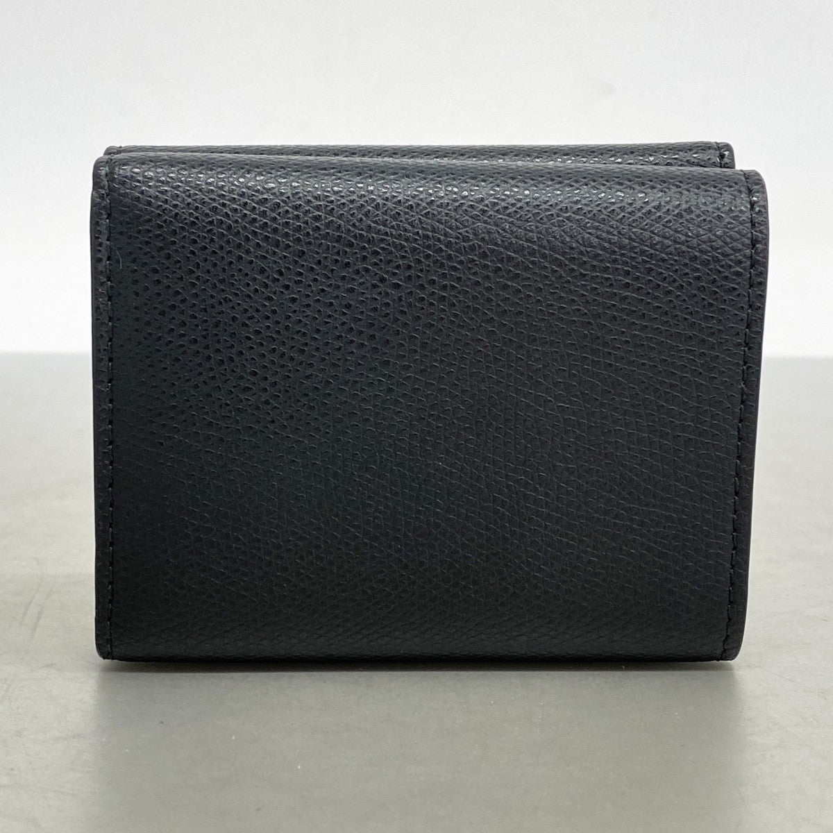 【5he5477-h】フェンディ 三つ折り財布 FFダイヤモンド レザー ブラック ゴールド金具【中古】レディース