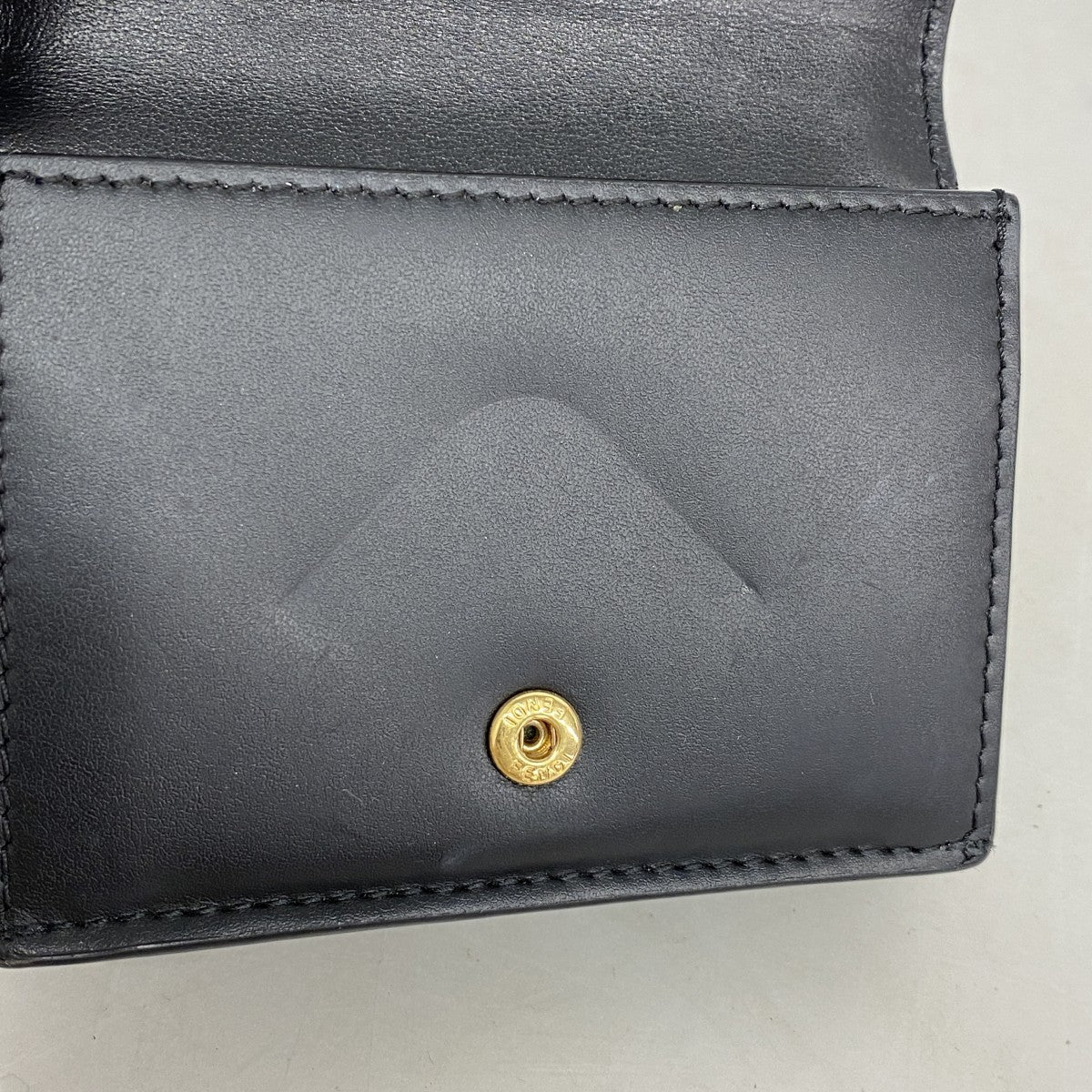 【5he5477-h】フェンディ 三つ折り財布 FFダイヤモンド レザー ブラック ゴールド金具【中古】レディース