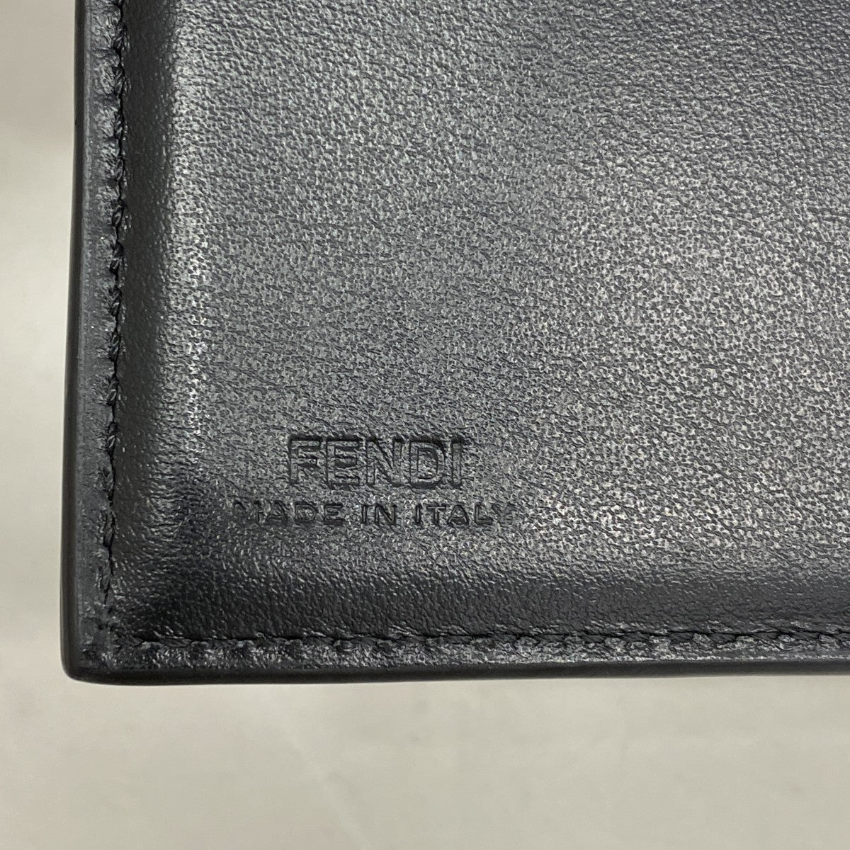 【5he5477-h】フェンディ 三つ折り財布 FFダイヤモンド レザー ブラック ゴールド金具【中古】レディース