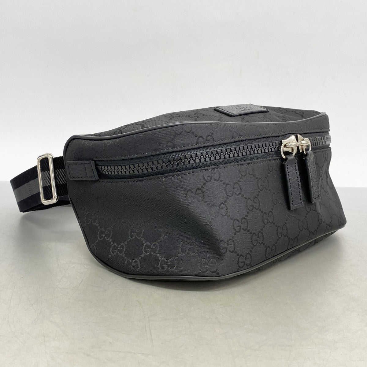 【5he5553-h】グッチ ウエストバッグ GGナイロン 449182 ナイロン ブラック シルバー金具【中古】レディース