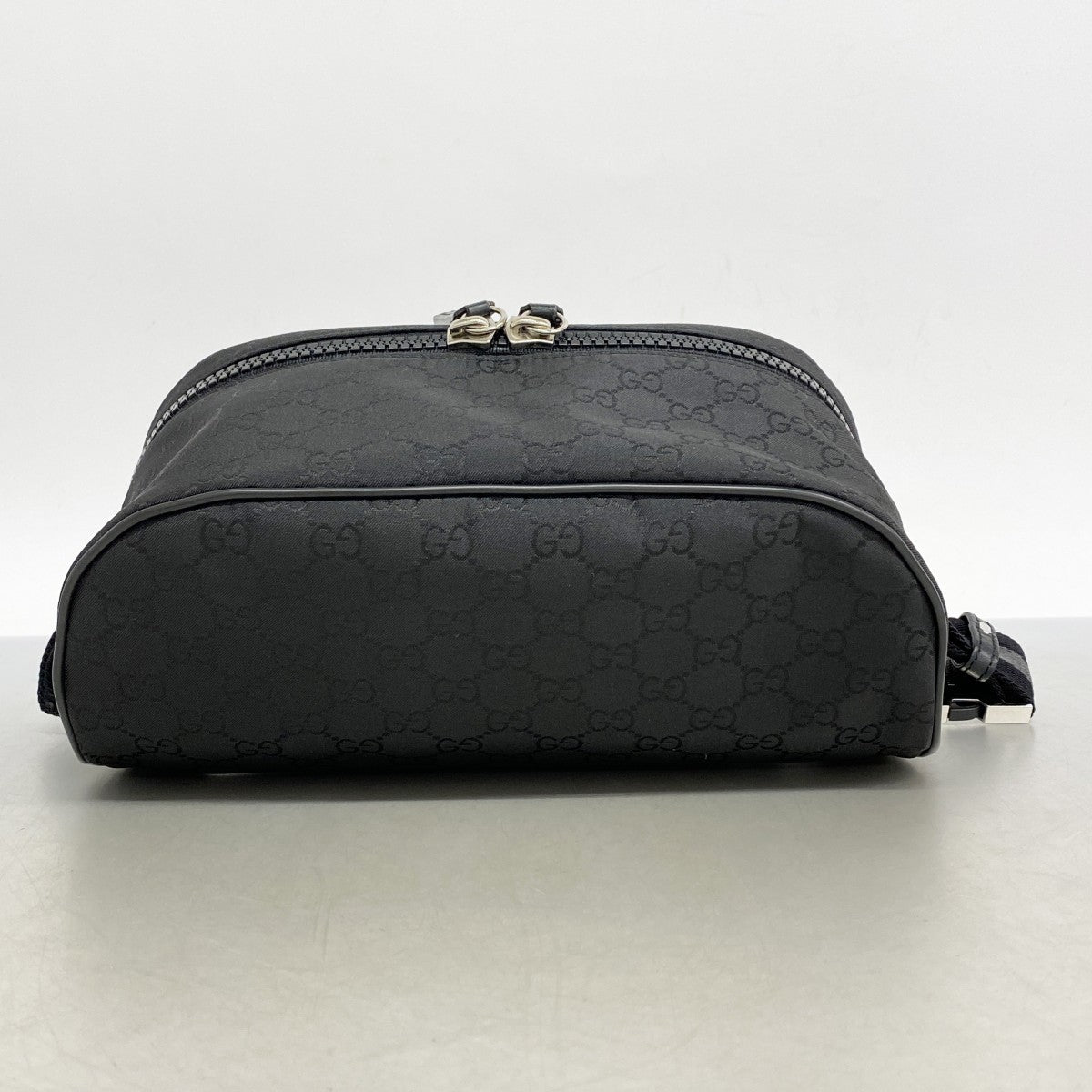 【5he5553-h】グッチ ウエストバッグ GGナイロン 449182 ナイロン ブラック シルバー金具【中古】レディース