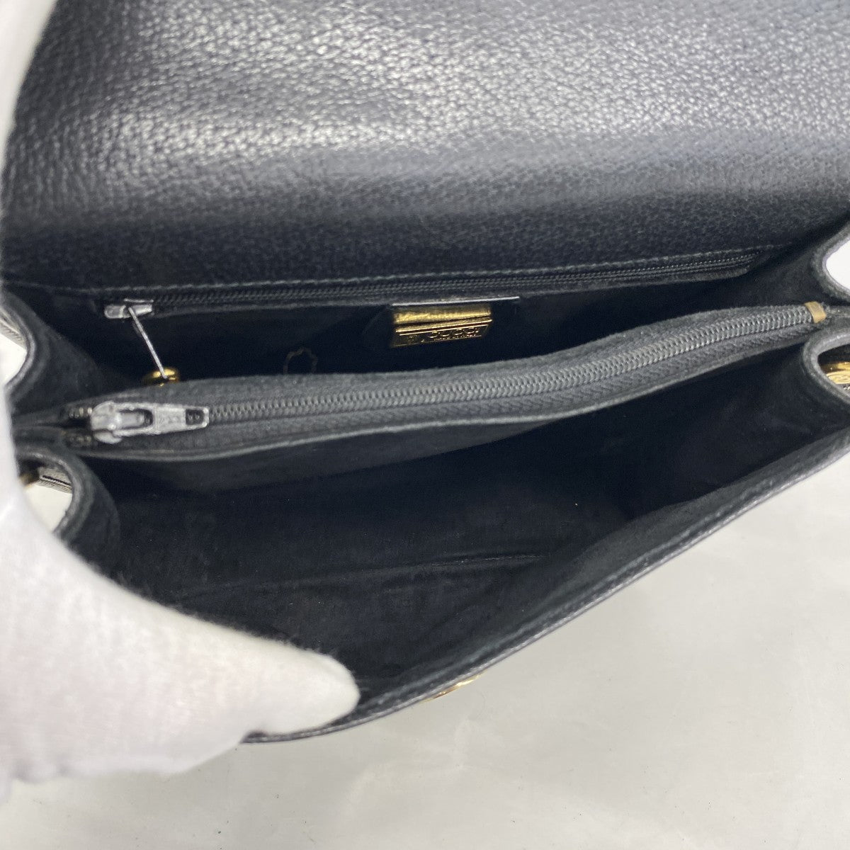 【5he5565-h】グッチ ショルダーバッグ 007 261 0715 レザー ブラック ゴールド金具【中古】レディース