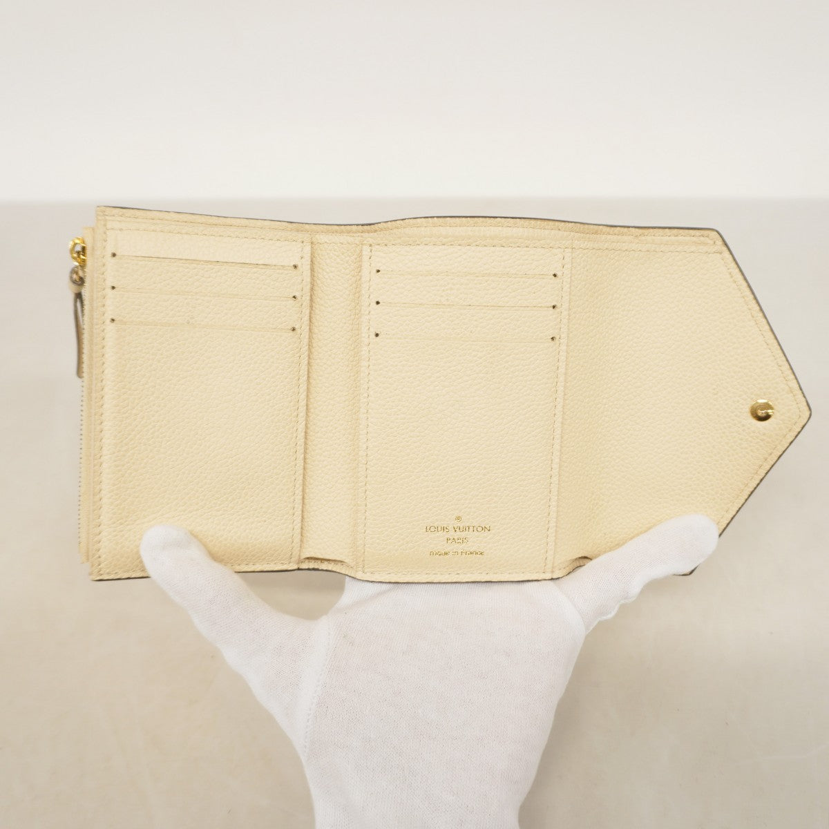 ★SALE【5he5605-h】ルイヴィトン 三つ折り財布 モノグラム・アンプラント バイカラー ポルトフォイユヴィクトリーヌ M80086 クレーム/ボワドローズ【中古】
