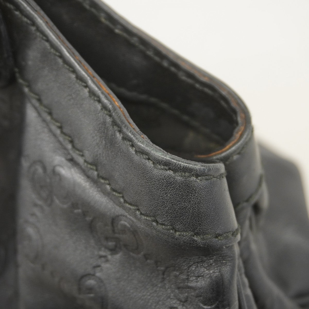 【5he5675-h】グッチ ハンドバッグ グッチシマ スーキー 211944 レザー ブラック シャンパンゴールド金具【中古】レディース