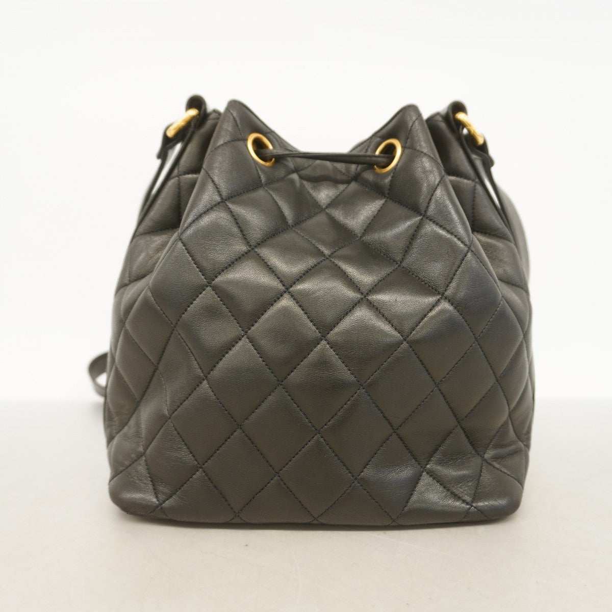 ★SALE【5he5696-h】シャネル ショルダーバッグ マトラッセ ラムスキン ブラック ゴールド金具【中古】レディース