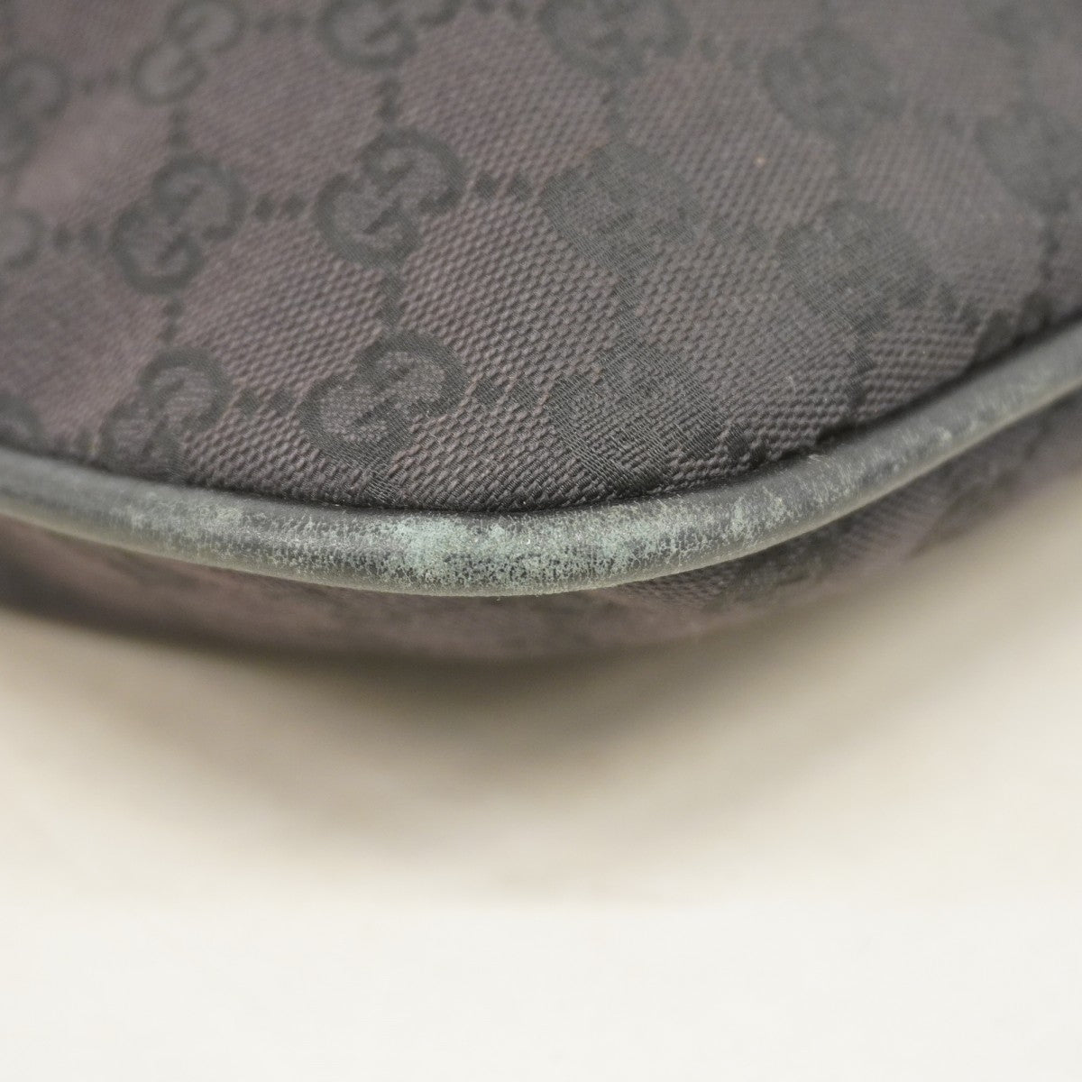 ★SALE【5he5722】グッチ ショルダーバッグ GGキャンバス バンブー 001 4033 キャンバス ブラック シルバー金具【中古】レディース